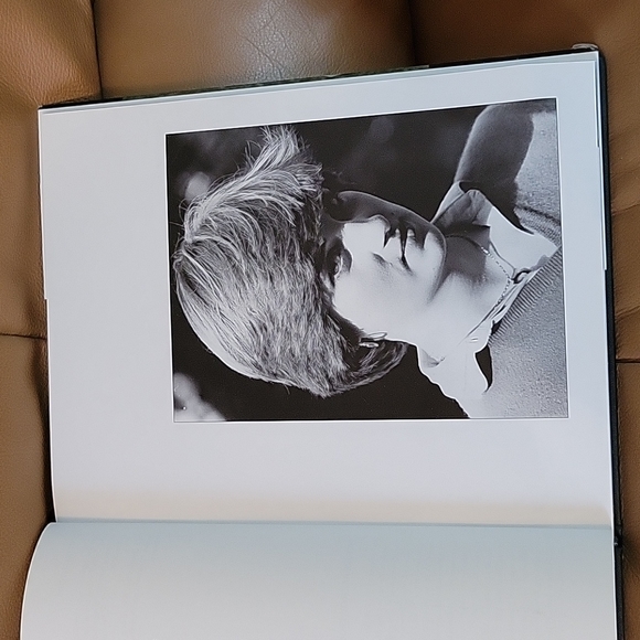 DIANA Remembered 1961- 1997 MACMILLAN The Daily Telegraph - Picture 5 of 9